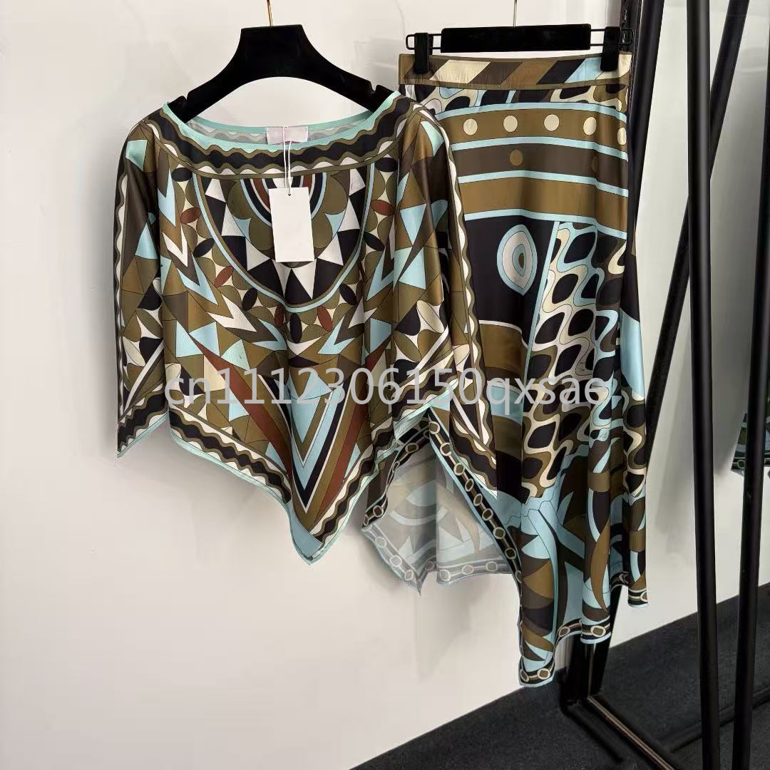 Streetwear Brand Designs - Luxury Design Women's Black Cloak Dress