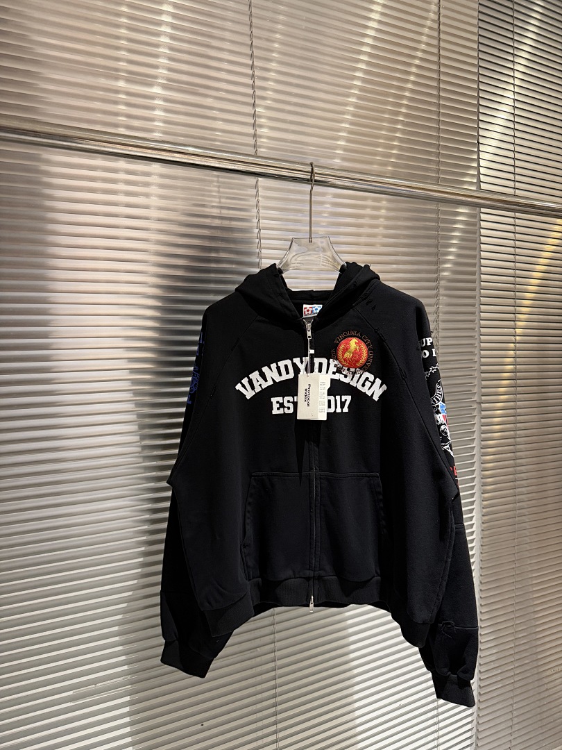 Fashion Brand 25FW Co-branded  - Streetwear Brand Slogans recension och pris