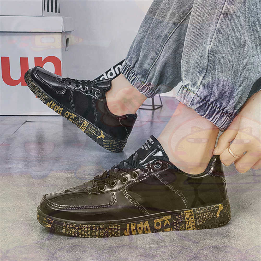 Round Foot Size 45 Sneakers Wh - Streetwear Brand In Vietnam recension och pris