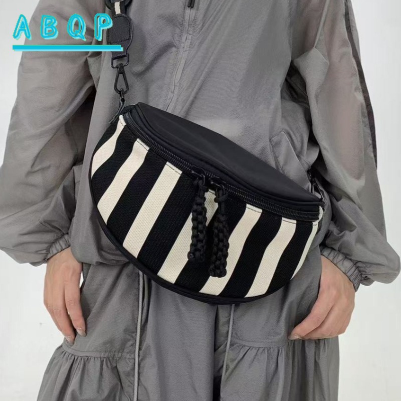 New Women's Crossbody Bag Luxu - Streetwear Brand Bag recension och pris